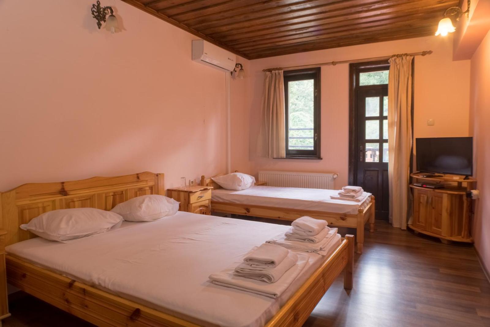 Комплекс Водопада Hotell Khrabrino Rum bild