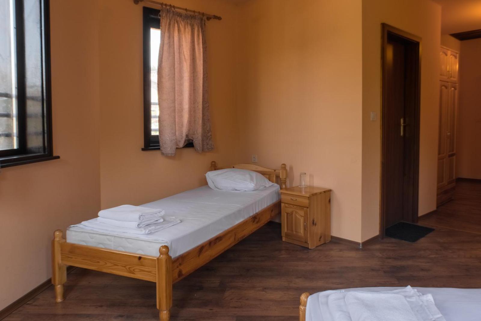 Комплекс Водопада Hotell Khrabrino Rum bild